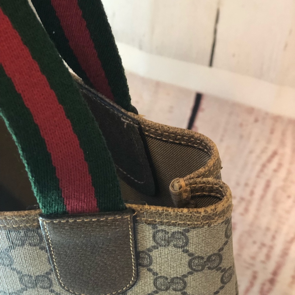 Sold Authentic Gucci tote - Picture 3 of 8